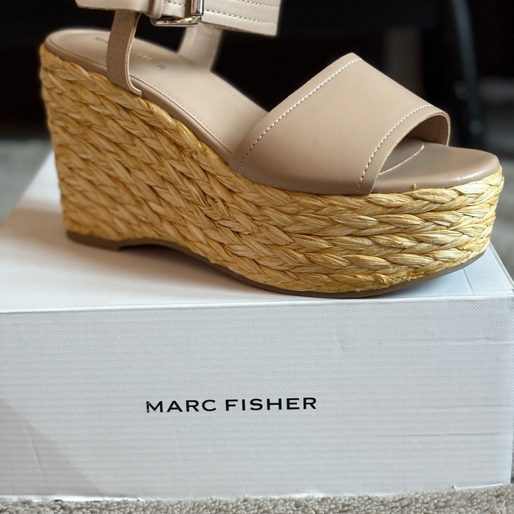 Marc Fisher Tan Espadrille Wedge Sandals Ankle Strap Size 10